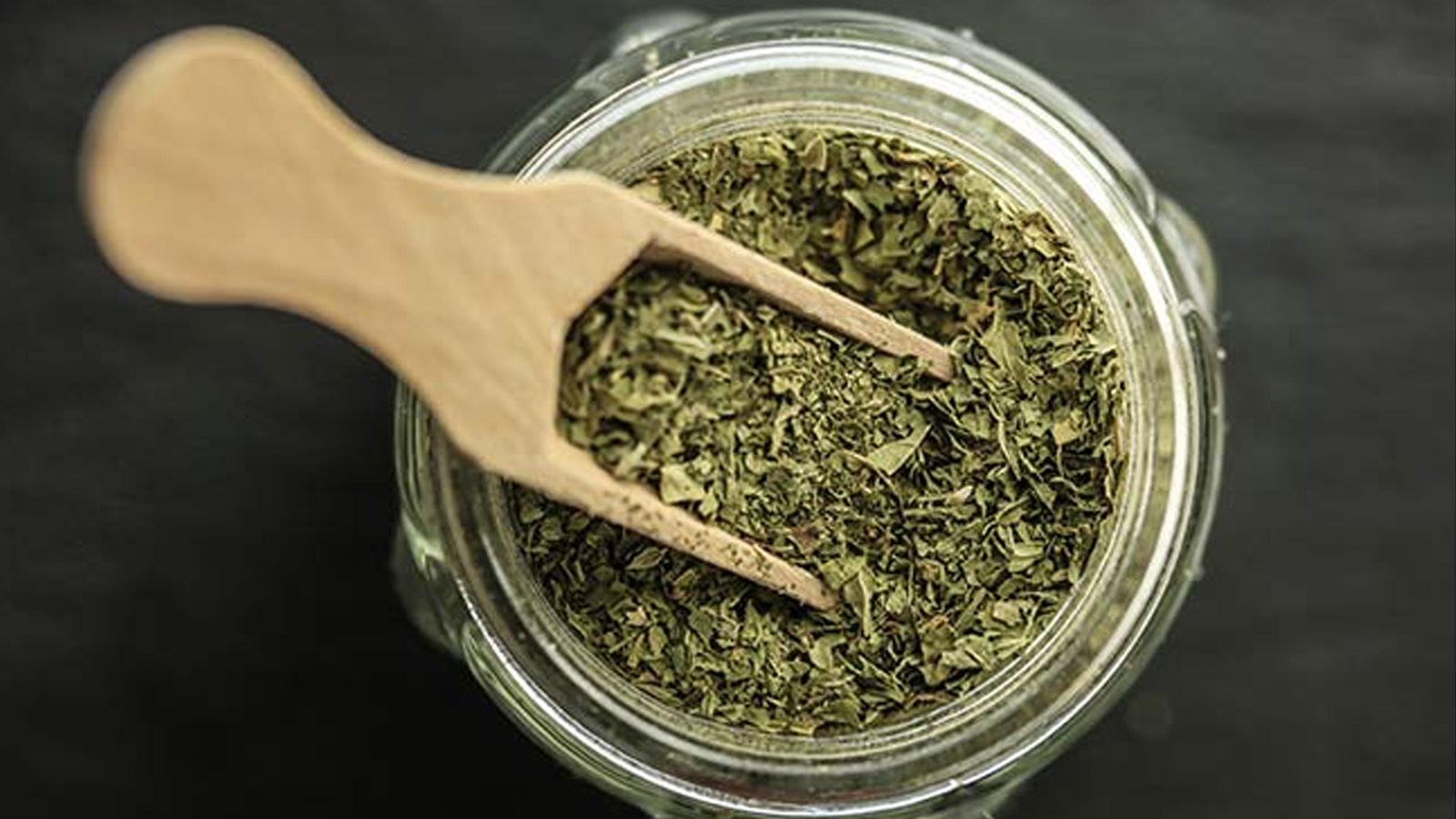 Ingredients Bar en croûte de sel par Philippe Rogé